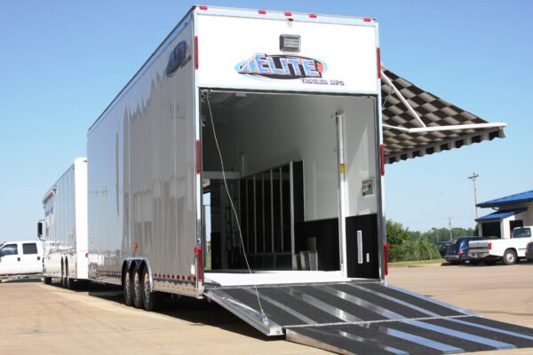 010 Vernon Rowland - 36.5' Stacker Bumper Pull (Mini 5th Wheel) (12842) S/C, S/G