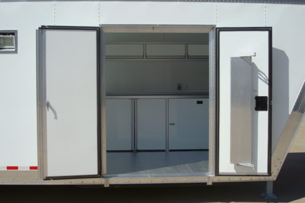042 Race Haulers