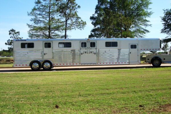 12350-005 6 Horse Center Load Trailers and Custom Straight Load