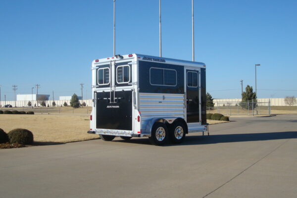 Bumper Pull Straight Load Horse Trailers