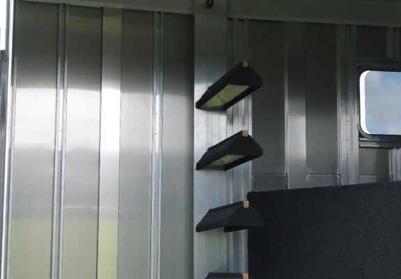 SAMSUNG CSC 4 Horse Head-to-Head Trailers