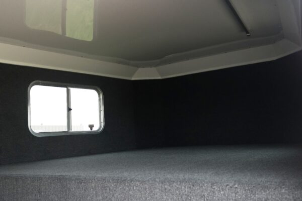 SAMSUNG CSC 6 Horse Center Load Trailers and Custom Straight Load
