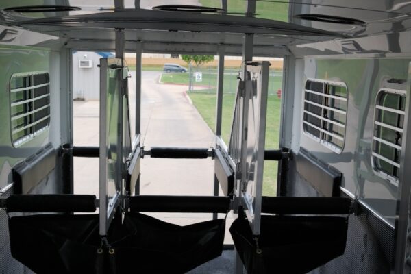 SAMSUNG CSC 6 Horse Center Load Trailers and Custom Straight Load