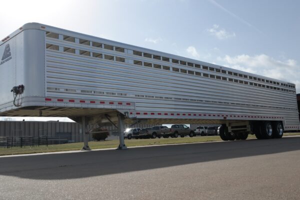 Ground Load Semi Stock Trailer