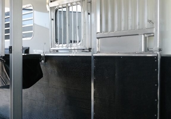 SAMSUNG CSC Gooseneck Straight Load 2+1 Horse Trailers