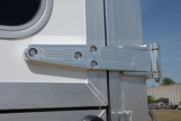 SAMSUNG CSC Gooseneck Straight Load 2+1 Horse Trailers