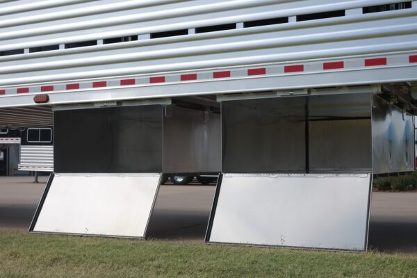 16174 (11) Straight Floor Semi Stock Trailer - Storage Box (Open) (Mounts Under the Floor)