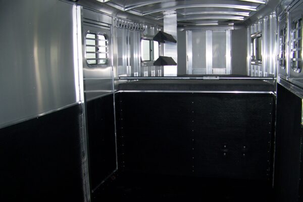 9361 (5) 2 Horse Gooseneck Straight Load 2+1