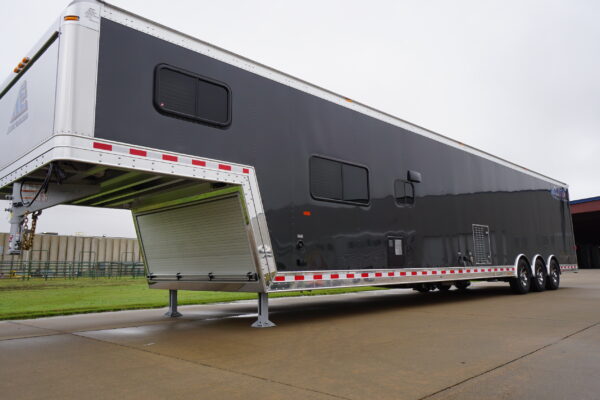 DSC00649 JSG Racing - 38' Car Hauler LQ Gooseneck (17147)